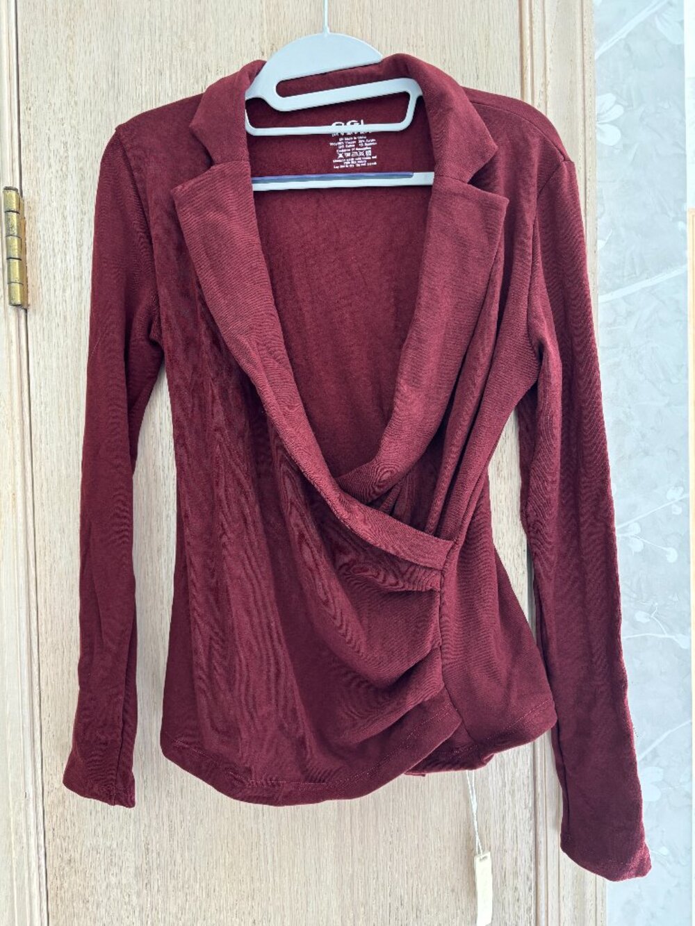 OGL Dark Red Eco-Mousse®3.0 Collared Surplice Top NWT Sz Medium